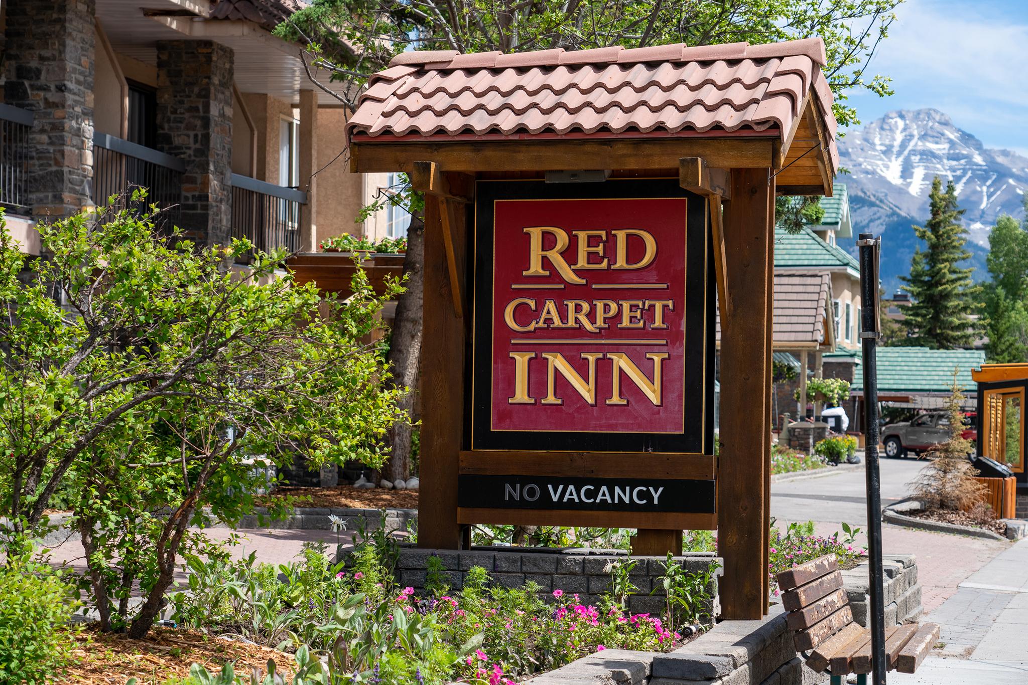 Red Carpet Inn Banff Exterior foto